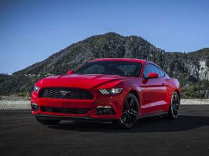 Ford Mustang громит «немцев» на их поле