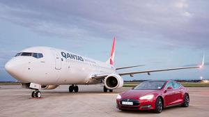 Компания Tesla начала сотрудничество с авиакомпанией Qantas