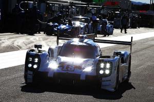 Пилоты Porsche вновь впереди на тестах WEC