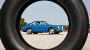 Porsche и Pirelli сделали современные шины для классических спорткаров
