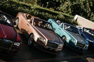 На дороги России выезжает Rolls-Royce Dawn