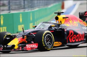 Падди Лоу: Мне не нравится решение Red Bull Racing
