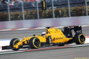 Магнуссен принес Renault первые очки в сезоне