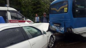 Шесть человек пострадали в ДТП с автобусом в Алматы 
