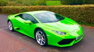 Lamborghini Huracan стал первым британским суперкаром-такси