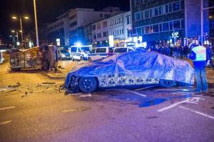 Новая модель BMW, протаранивши полицейскую машину, полостью провалила тест-драйв