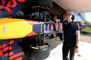 Ферстаппен готовится к первой гонке в составе Red Bull