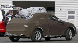 Audi вывела на тесты Q3 нового поколения 