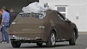 Audi вывела на тесты Q3 нового поколения 