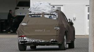 Audi вывела на тесты Q3 нового поколения 