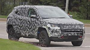 Новый компактный кроссовер Jeep получит версию для тяжелого бездорожья
