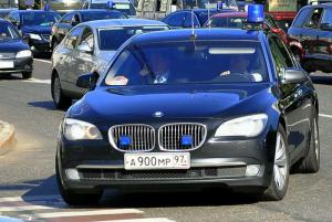 Московские эвакуаторы справились с авто администрации президента