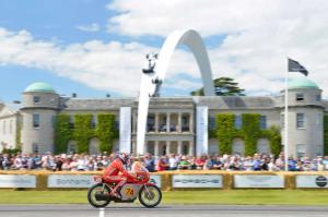 Валентино Росси посетит фестиваль скорости Гудвуд 2015