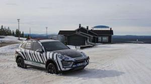 Porsche Cayenne проехал от Норвегии до ЮАР за восемь дней
