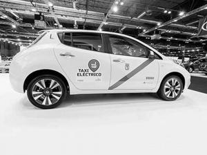 Мадрид купил 110 электрических такси Nissan LEAF