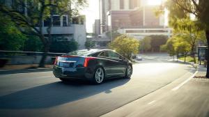 Cadillac прекратил выпуск гибрида ELR