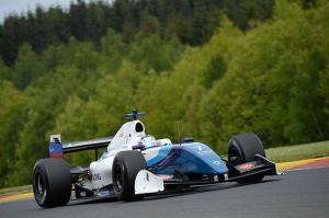 3.5 V8: Оруджев выиграл субботнюю гонку в Спа