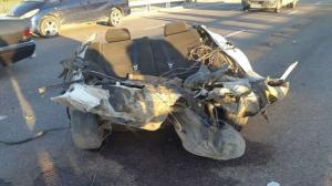 BMW разорвало пополам в ДТП в Алматы 