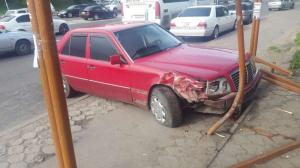 Инсульт у водителя Mercedes привел к массовому ДТП в Алматы 