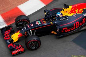 В Red Bull Racing разочарованы итогами гонки
