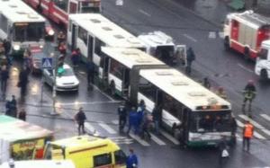 В ДТП с двумя автобусами в Петербурге пострадали семь человек