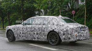 Опубликованы первые фотографии салона Rolls-Royce Phantom нового поколения