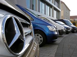 Mercedes-Benz будет отзывать партию авто