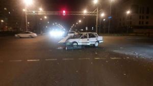 Два человека пострадали в ДТП с участием трех авто в Алматы 