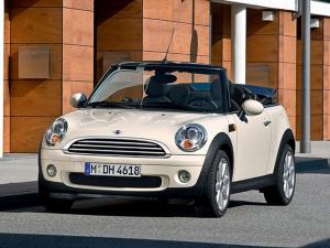 Первые фотографии нового кабриолета MINI Cooper попали в сеть