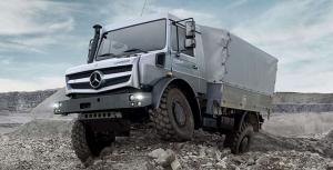 Лучшим вездеходом года стал Mercedes-Benz Unimog