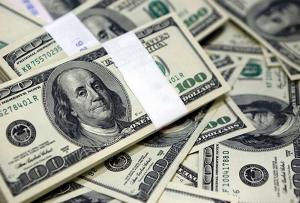 Ветер унес $20 тысяч, выпавших из инкассаторской машины в США