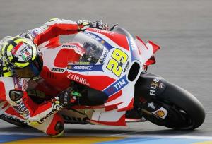 В MotoGP будет запрещено использование аэродинамических крыльев