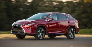 Lexus ставит рекорды продаж вседорожников в России