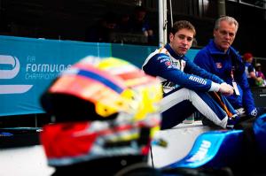Фряйнс проведёт в Andretti ещё один сезон