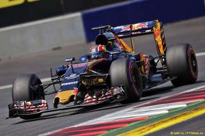 FIA не будет менять поребрики на Red Bull Ring