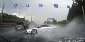 Водитель Lamborghini не справился с аквапланированием в Подмосковье