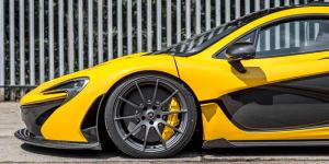 2016 McLaren P1 