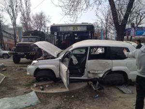 В Алматы произошло массовое ДТП