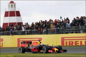 В Red Bull Racing довольны скоростью машины