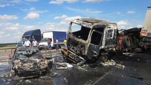 Более 8 тысяч человек погибли в ДТП за 6 месяцев 2016 года