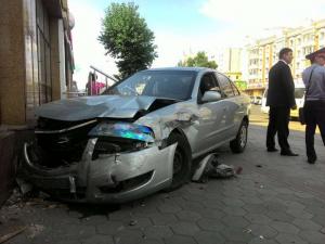 Четыре легковых автомобиля столкнулись в Астане 