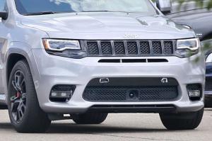 Внешность Jeep Grand Cherokee SRT рассекретили до премьеры