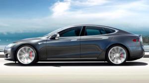 Bosh поможет Tesla улучшить алгоритм автопилота