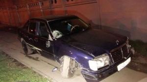 Водитель Mercedes-Benz сбил пешехода на тротуаре в Алматы 