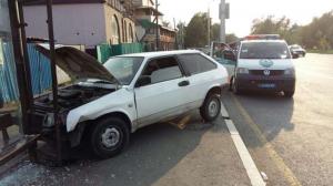 В Алматы автомобиль сбил девушку и врезался в остановку Подробнее: https://tengrinews.kz/events/v-almatyi-avtomobil-sbil-devushku-i-vrezalsya-v-ostanovku-299236/ Любое использование материалов допускается только при наличии гиперссылки на Tengrinews.kz 