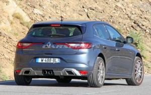 Шпионские снимки Renault Megane RS 2107 года 