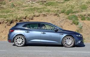 Шпионские снимки Renault Megane RS 2107 года 