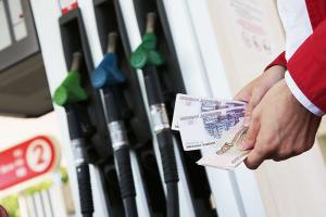 Цены на бензин в России выросли в первом полугодии на 6%
