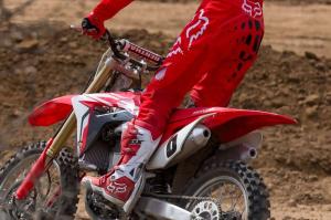 Шпионские фото Honda CRF450R 2017