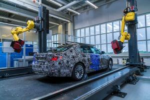 Опубликованы первые изображения седана BMW 5-Series нового поколения